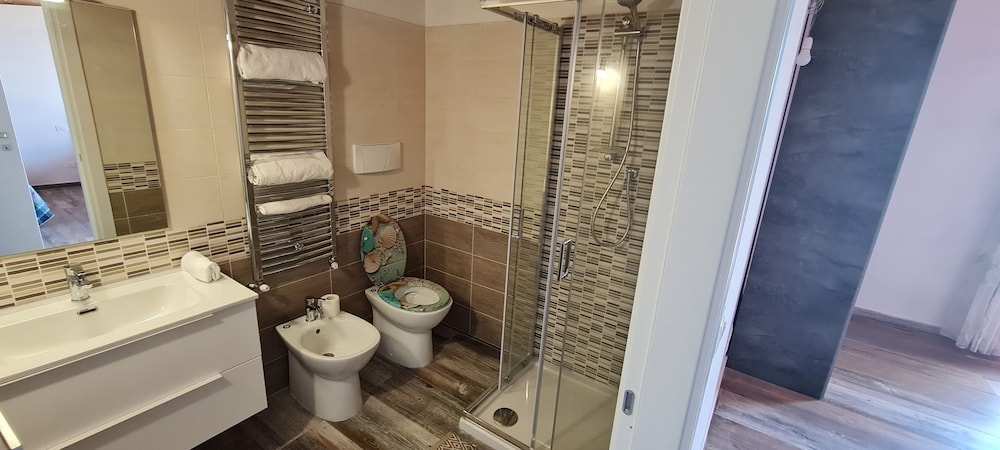 Comfort Room photo 3