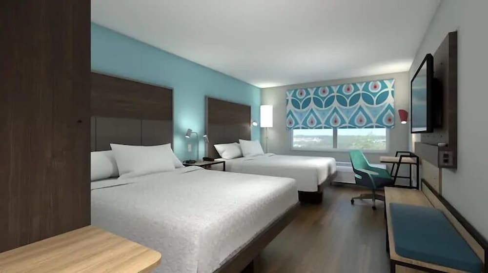 Room, 2 Queen Beds - Photo 2