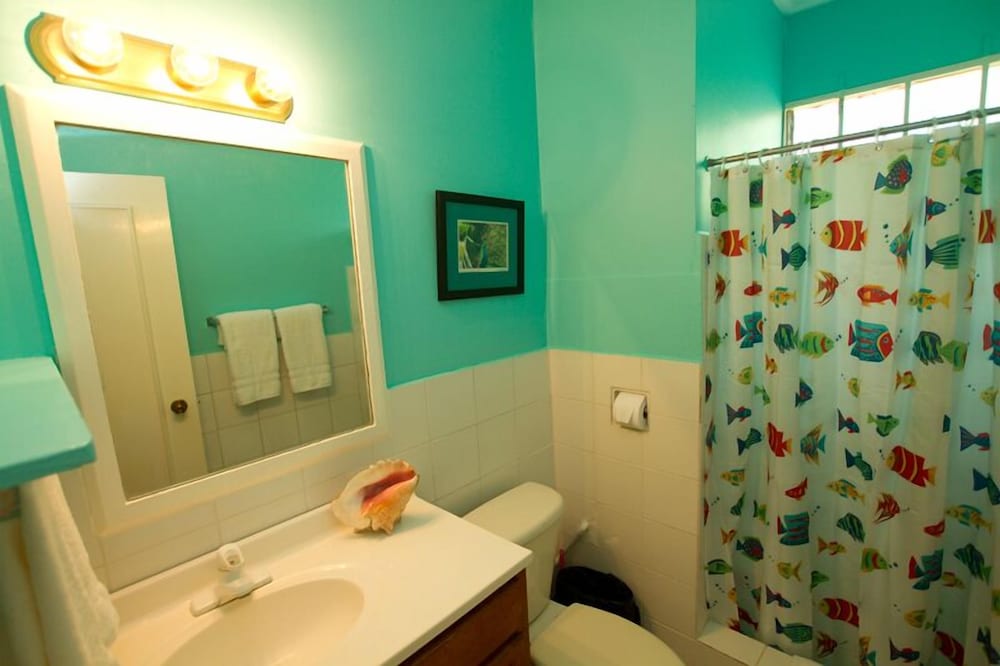 Signature Bungalow, 3 Bedrooms, Kitchen photo 2