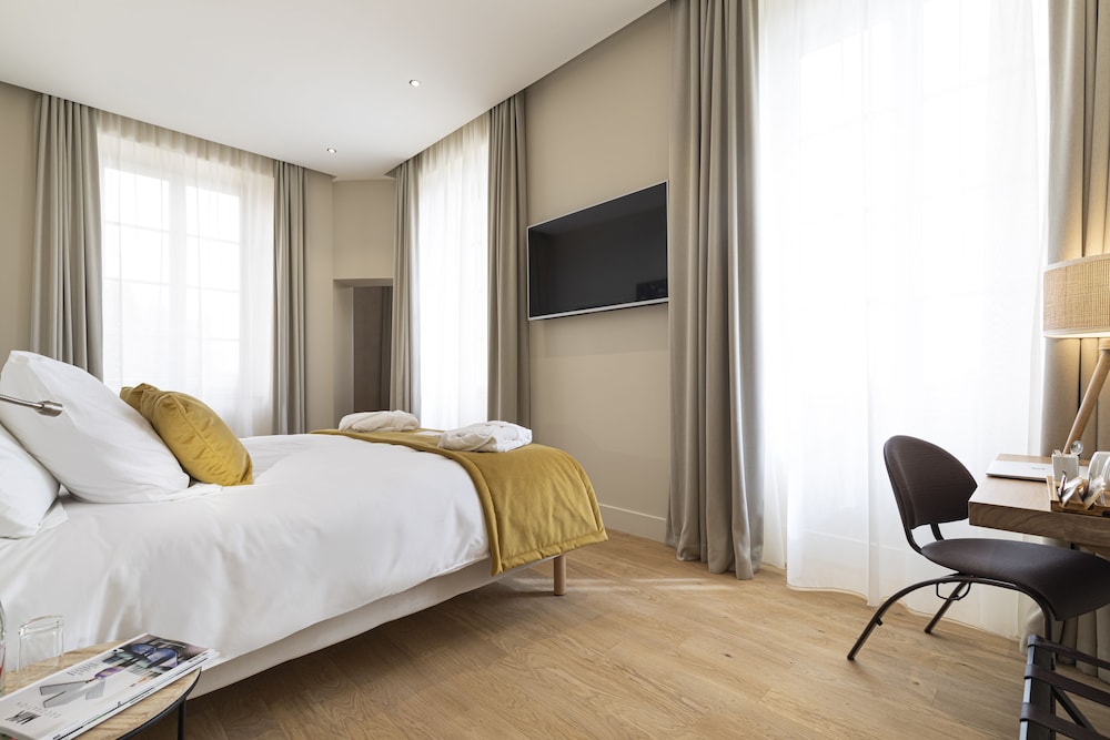 Junior Room
