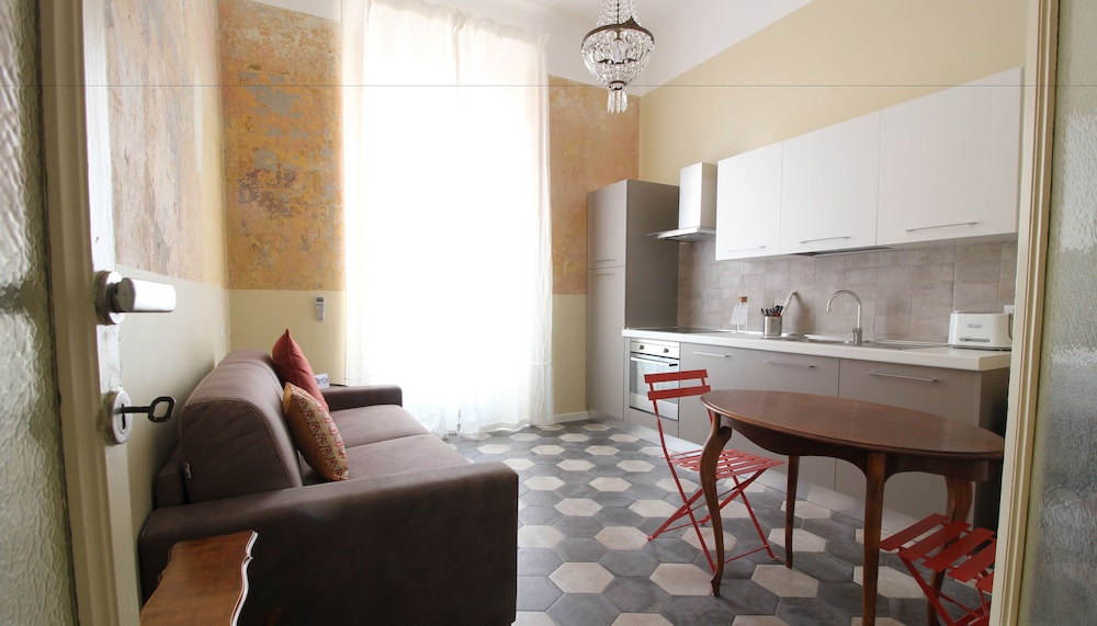 Superior Apartment