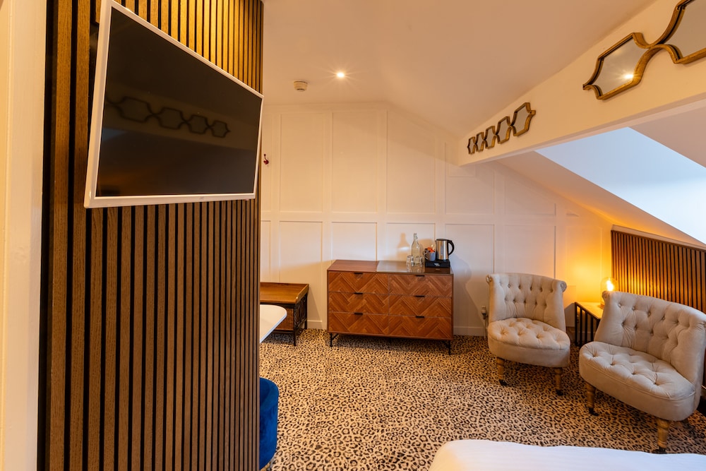 Deluxe Double or Twin Room photo 2