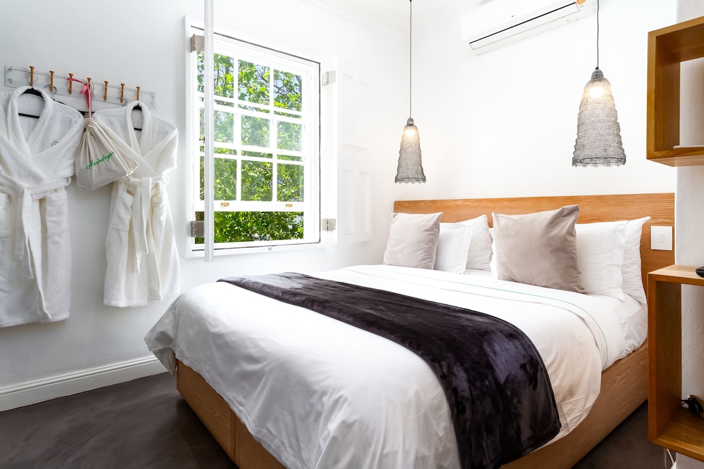 Suite (Mondrian) photo 1