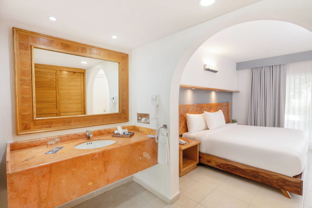 Villa, 3 Bedrooms, Kitchen - Photo 4