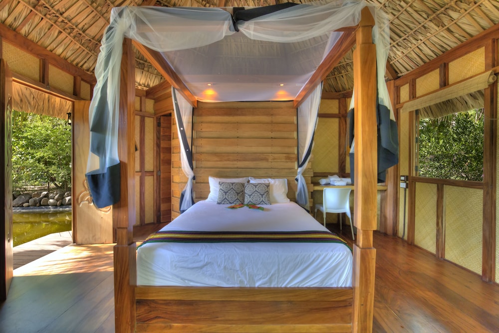 Exclusive Villa, 1 Queen Bed, Garden Area