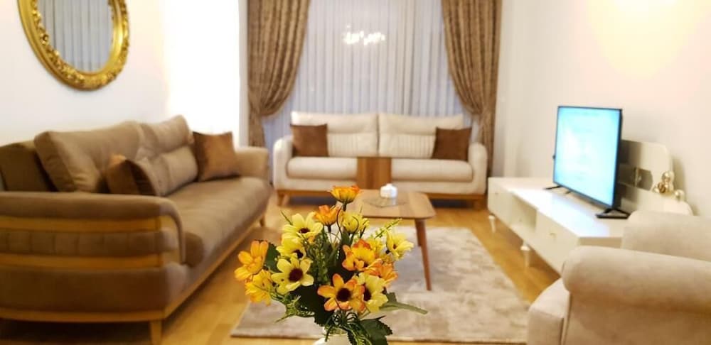 APARTMENT WITH TERRACE photo 1