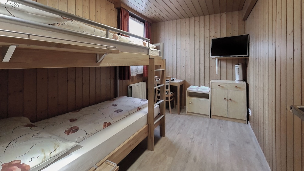 Family Apartment (Excl. 150CHF cleaning fee), photo 6