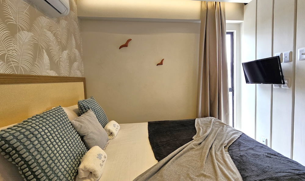Deluxe Double Room, 1 King Bed, Balcony