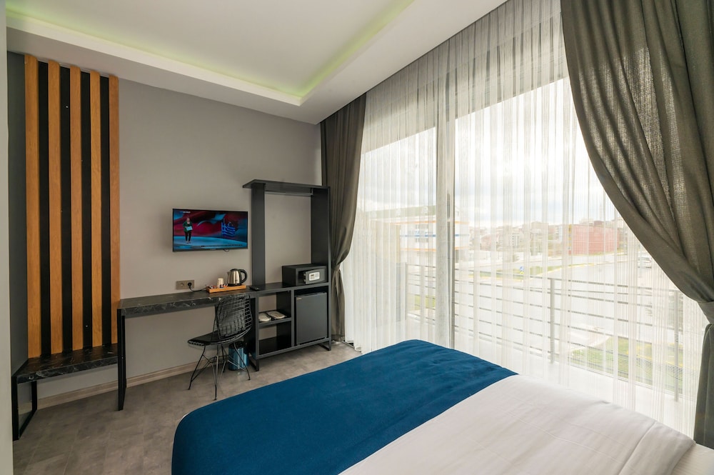 Deluxe Triple Room - Photo 4