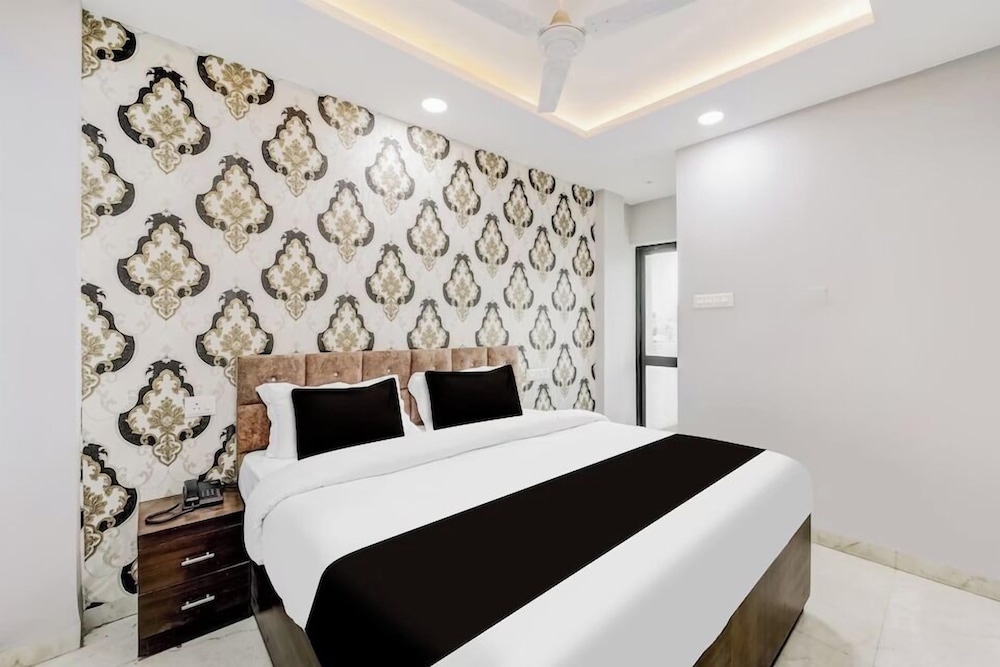 Classic Double Room, City View