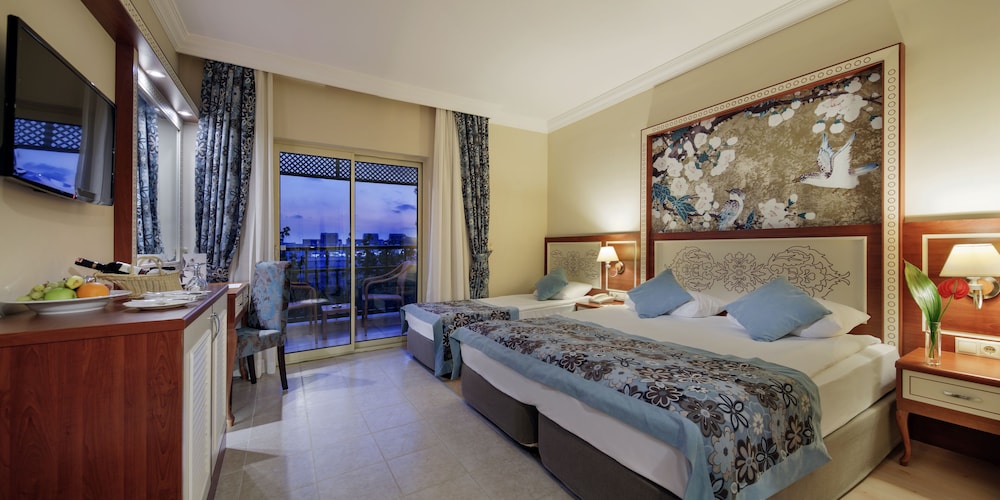 Standard Room photo 2