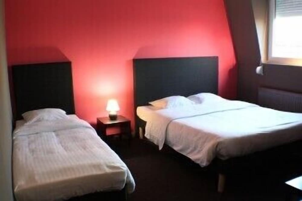 Standard Triple Room - Photo 1