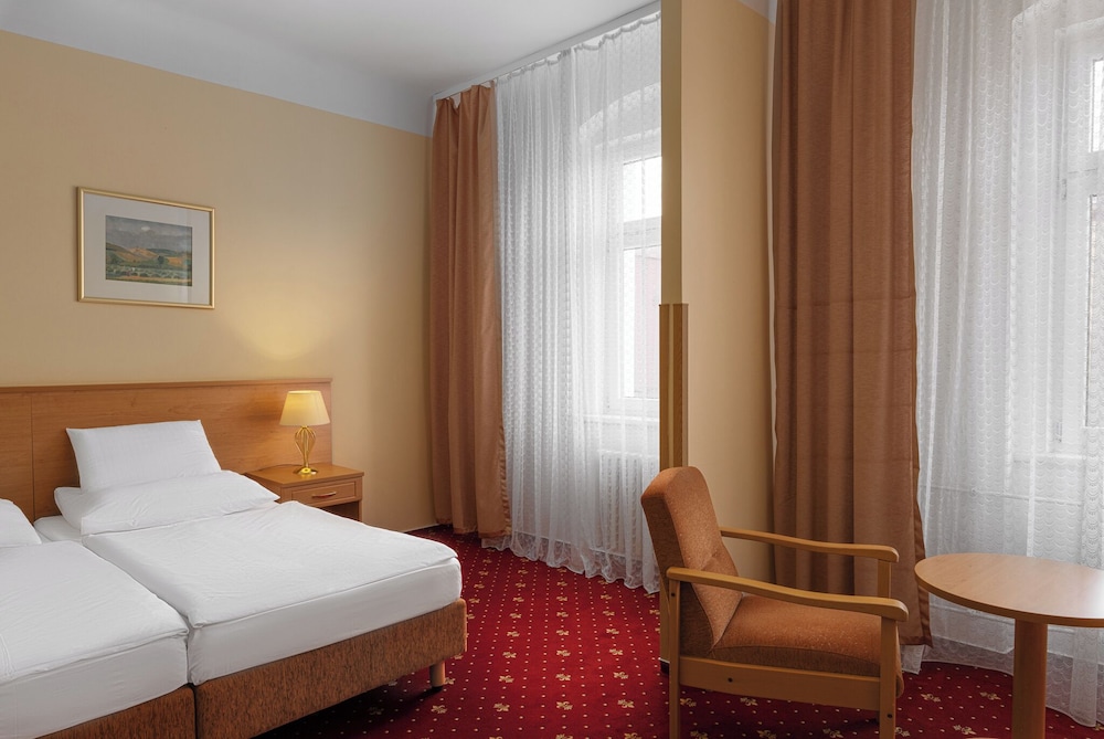 Standard Double Room - Photo 1