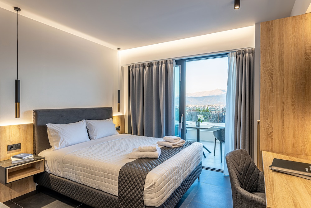 Deluxe Apartment, Balcony, City View