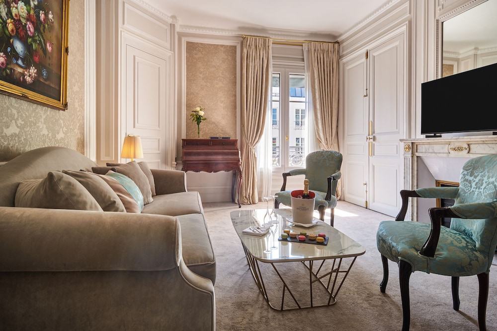 Prestige Suite