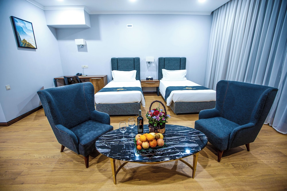 Deluxe Twin Room photo 2
