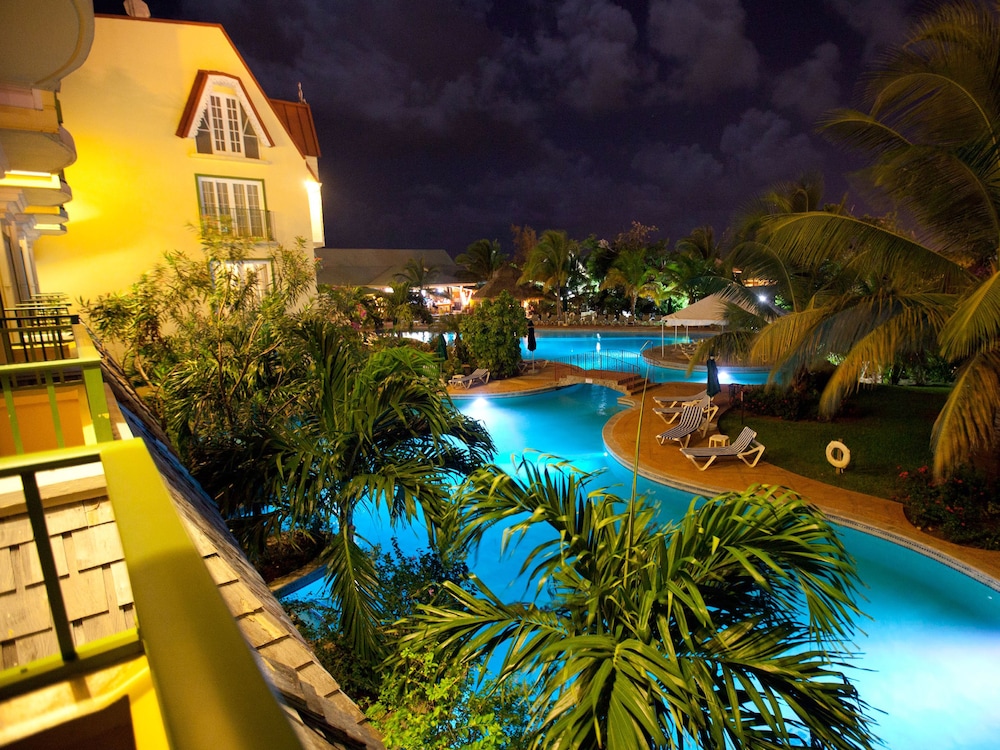 Standard Room, Pool View - Photo 2