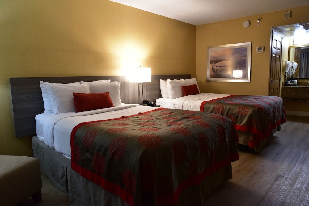 Room, 2 Double Beds, Non Smoking, Bay View (Mid Floor) photo 2
