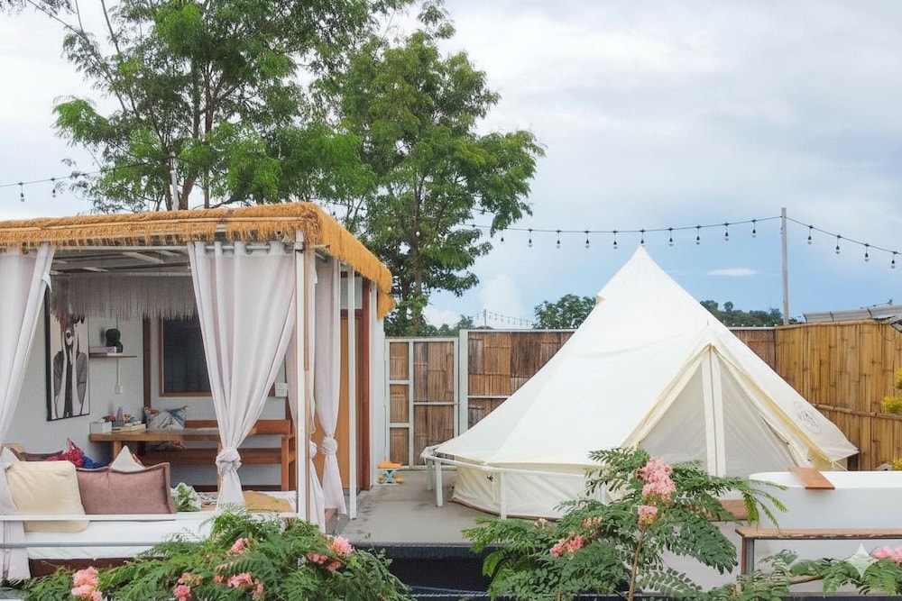 Premier Tent