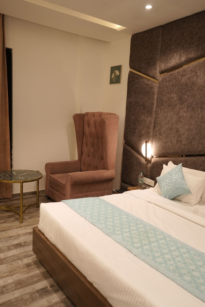 Presidential Studio Suite photo 3