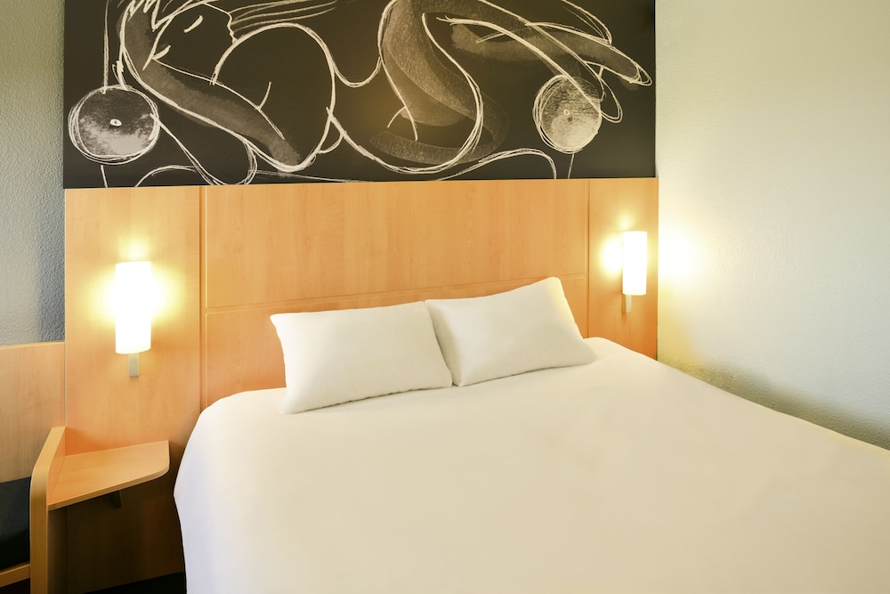 Standard Room, 1 Double Bed - Photo 6