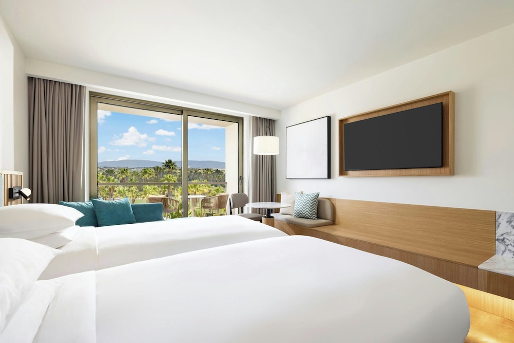 Deluxe Room, 2 Twin Beds, Resort View (Balcony) - Photo 5