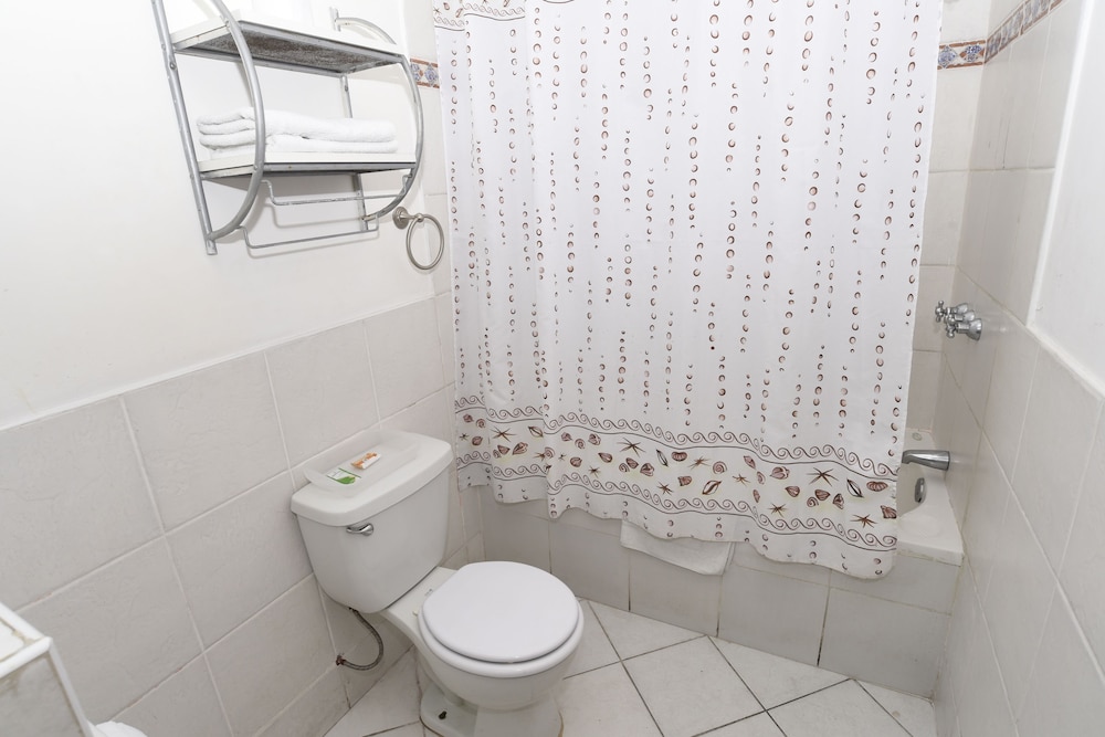 Basic Twin Room, 1 Bedroom photo 2