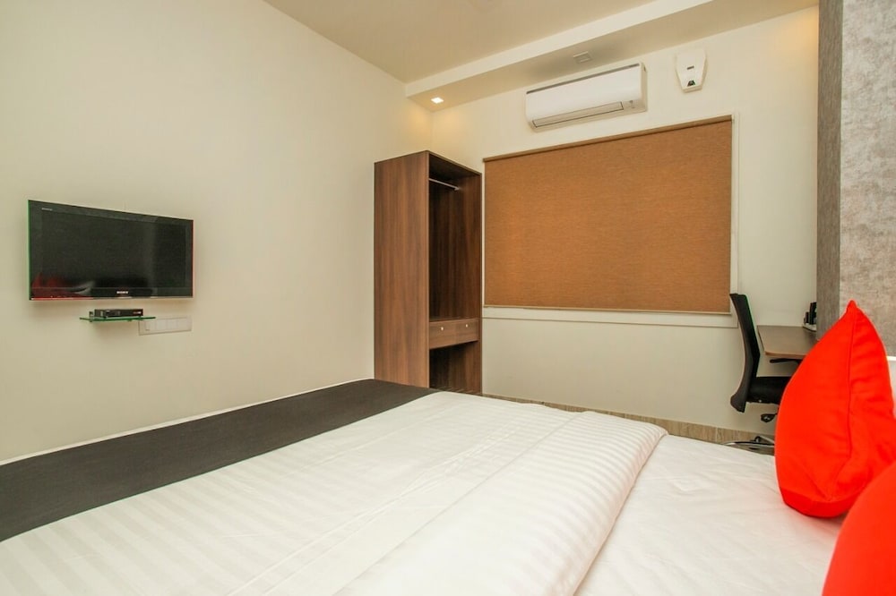 Classic Double or Twin Room - Photo 7