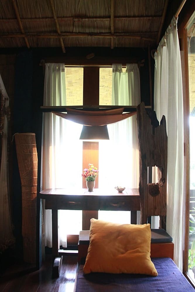 Deluxe Room - Photo 6