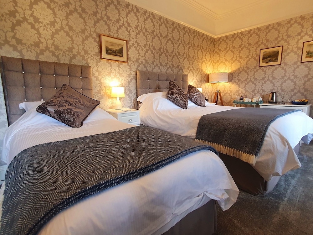Superior Twin Room, Ensuite, Garden View (FRONT ROOM) photo 3