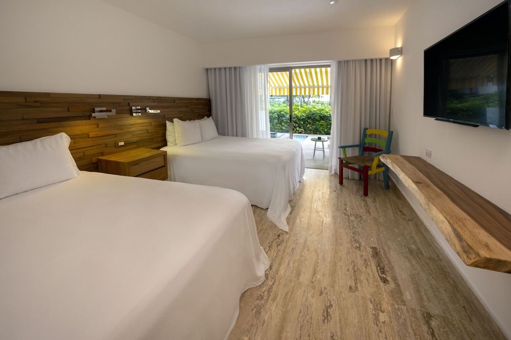 Vibe Ocean View, 2 Queen Beds, Non-Smoking photo 3