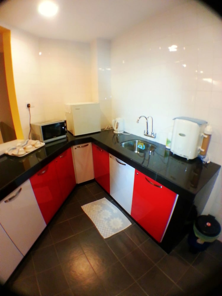 Deluxe Apartment, 3 Bedrooms photo 2