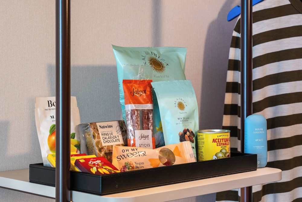 Comfort Double Room with One Double Bed and 2 Adults Occupancy (Non Smoking)