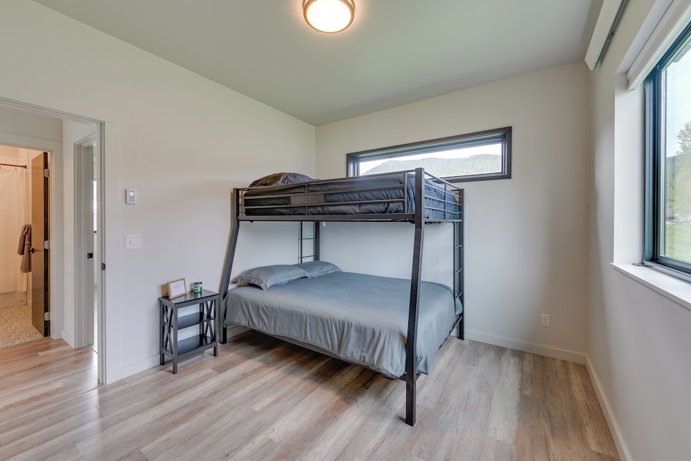 House (2 Bedrooms) photo 2