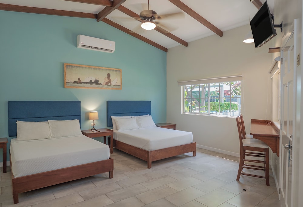 Standard Double Room, Pool View photo 3