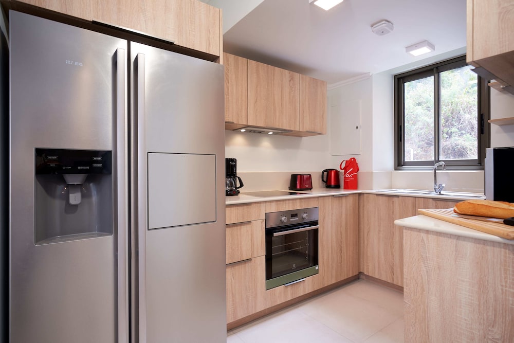 Suite, 2 Bedrooms, Garden View photo 2