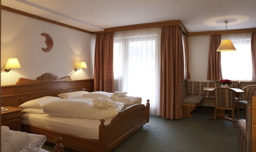 Superior Room, Balcony photo 1