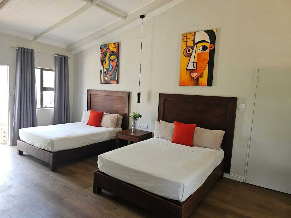 Twin Room - Self Catering photo 1