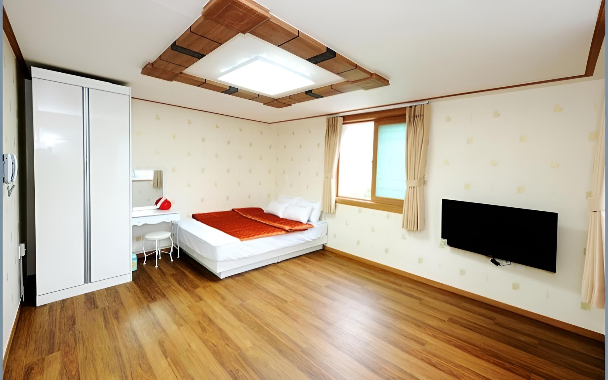 Room (Room 101 (Ondol)) photo 2