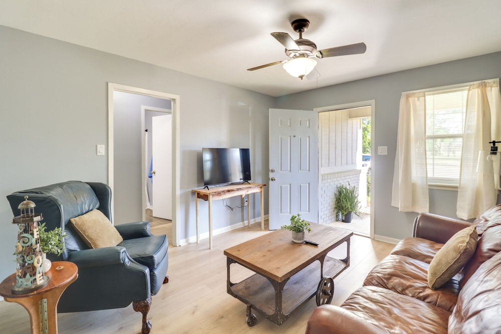 House (2 Bedrooms)
