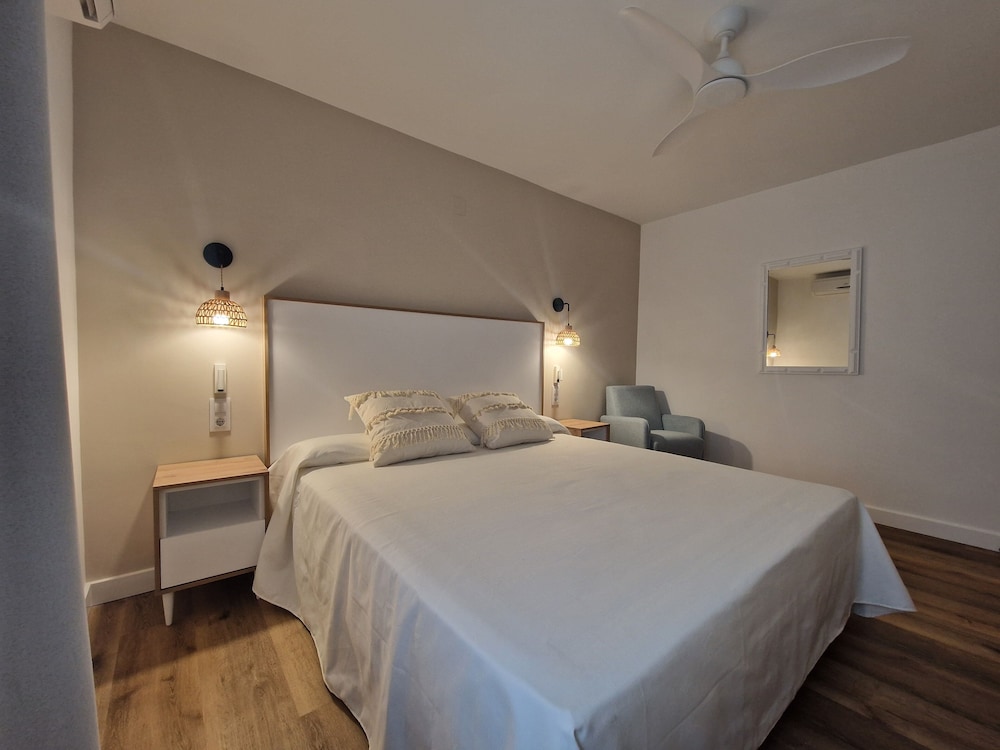 Standard Double Room photo 3