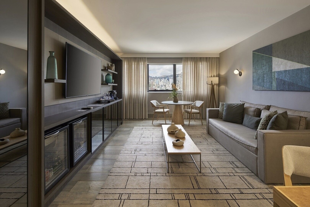 Royal Studio Suite