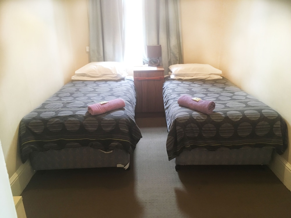Twin Room, Shared Bathroom