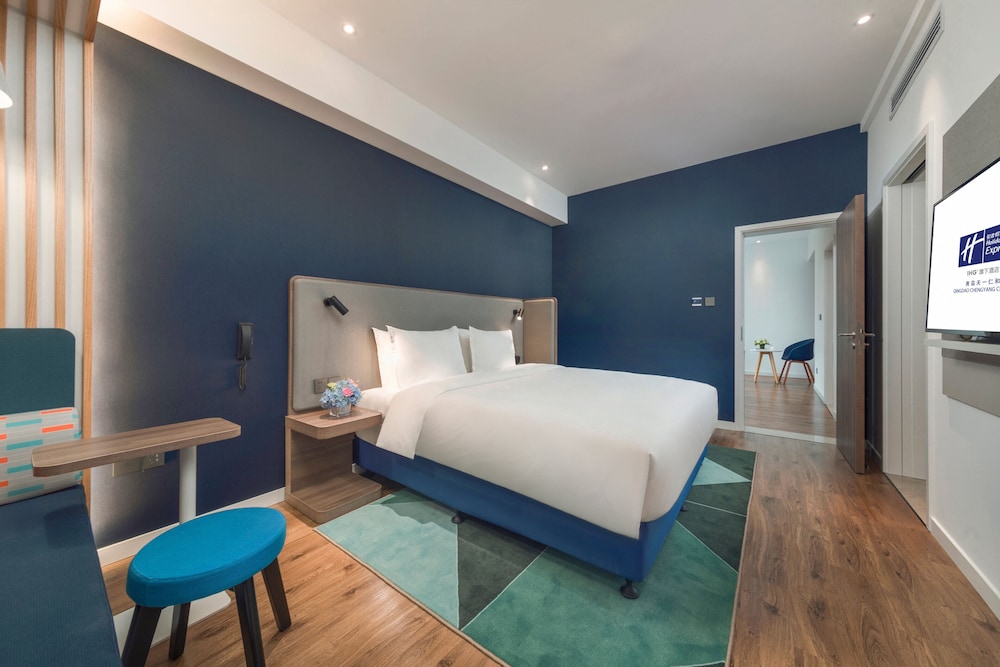 Suite, 1 Bedroom - Photo 3