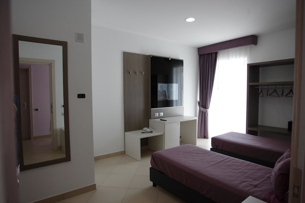 Double Room Single Use photo 3