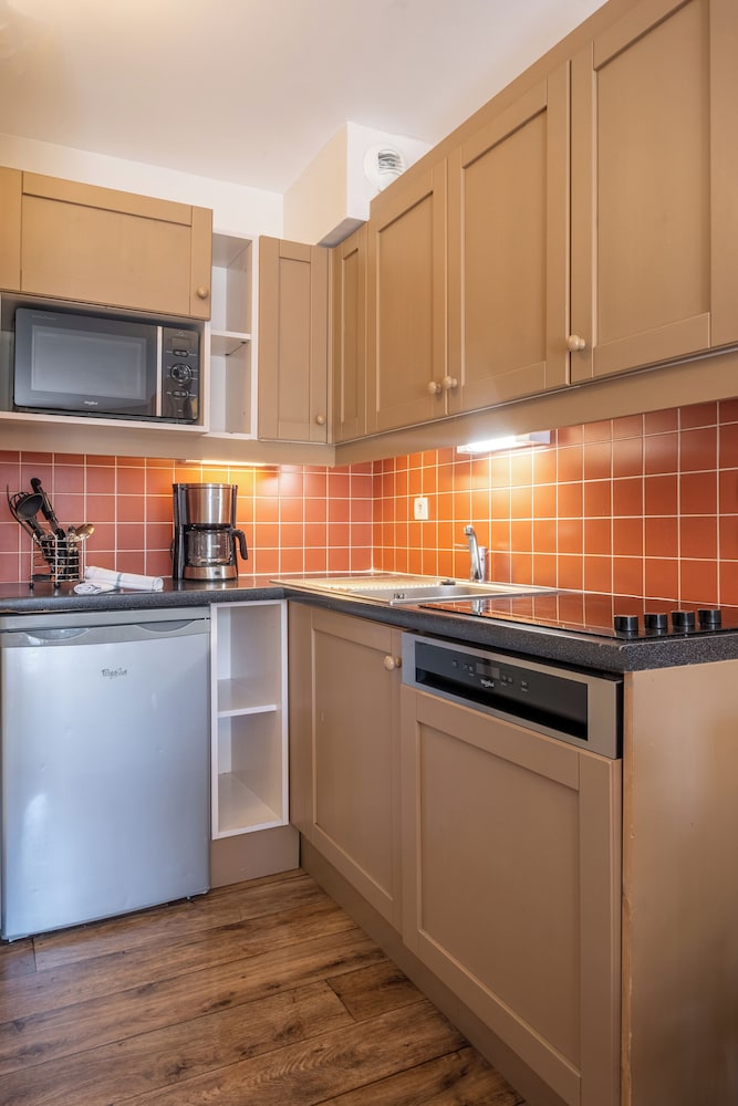 Apartment 4 people - 1 bedroom photo 2