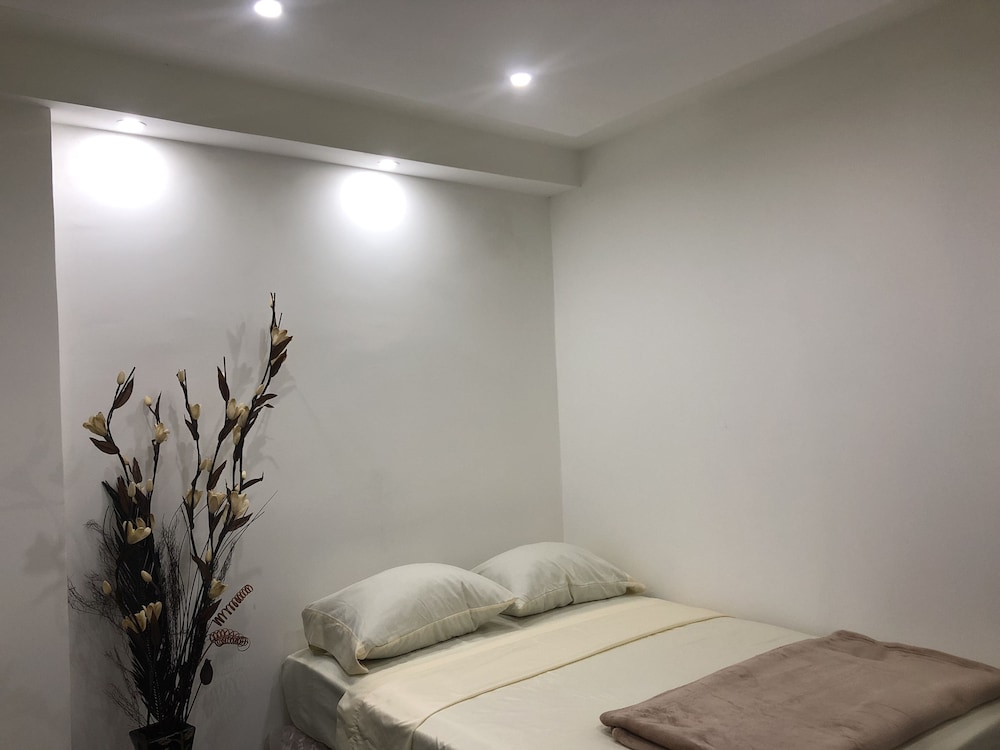Basic Apartment, 2 Double Beds, Non Smoking photo 3