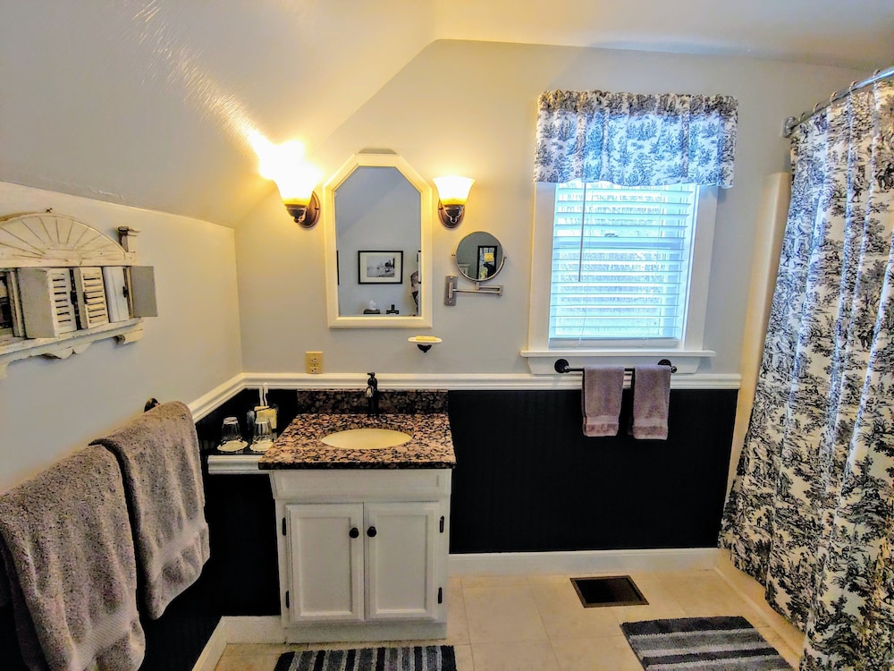Chautauqua Room photo 3