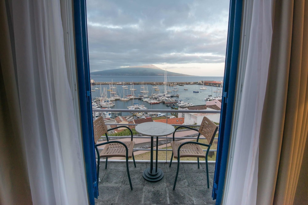Executive Twin Room, Sea View - Photo 4