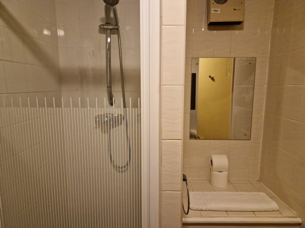 Double Room, 1 Bedroom - Photo 4